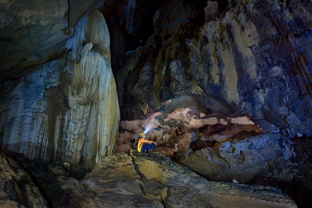 Vẻ đẹp của hang Chà Lòi