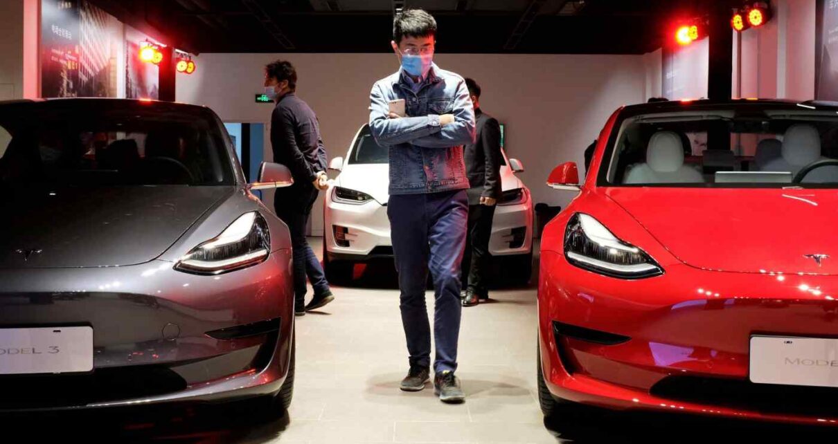 Hãng xe điện Tesla đang lưu dữ liệu xe tại Trung Quốc