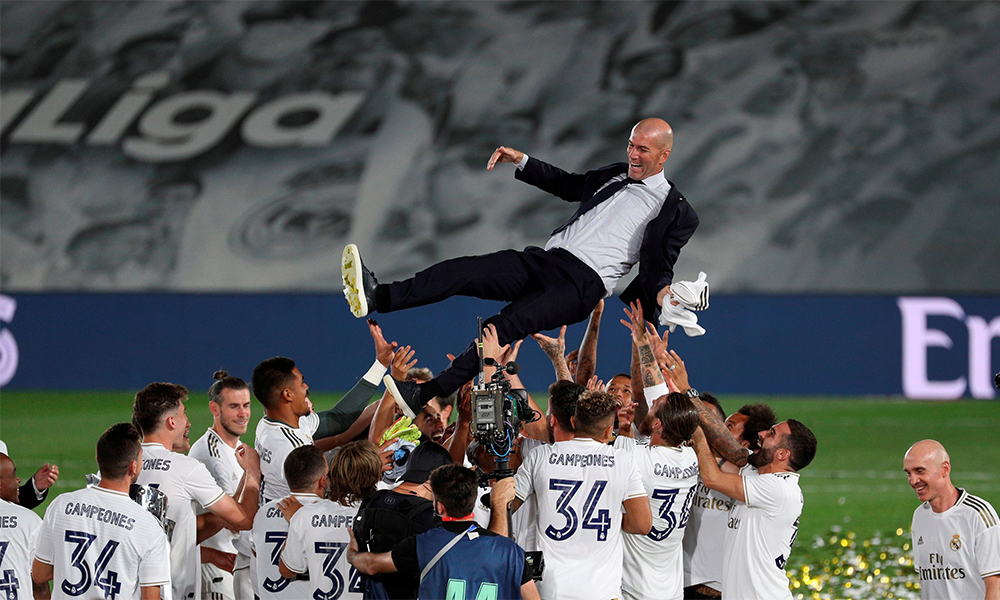 HLV Zidane vẫn còn 1 năm hợp đồng với Real Madrid