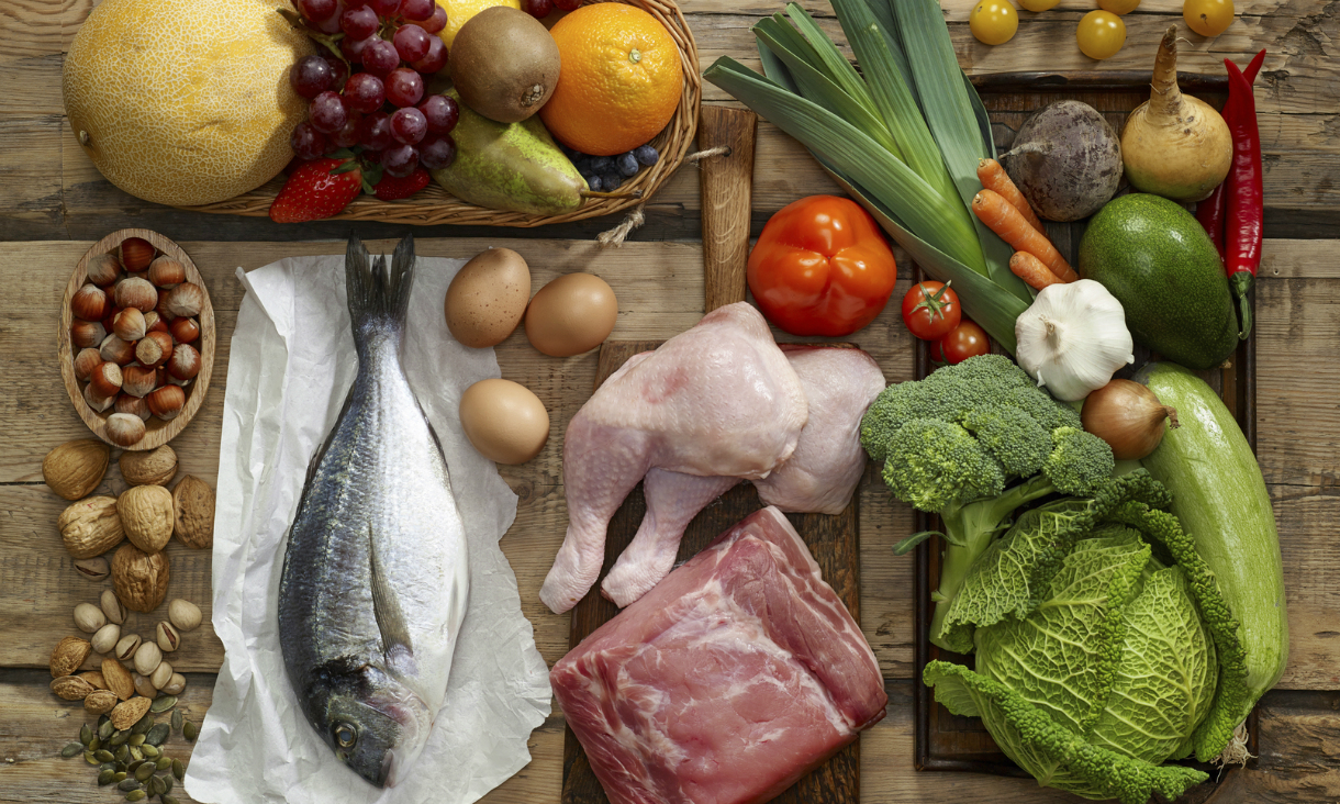 Rau - quả và cá nên có trong thực đơn để phòng bệnh tim mạch