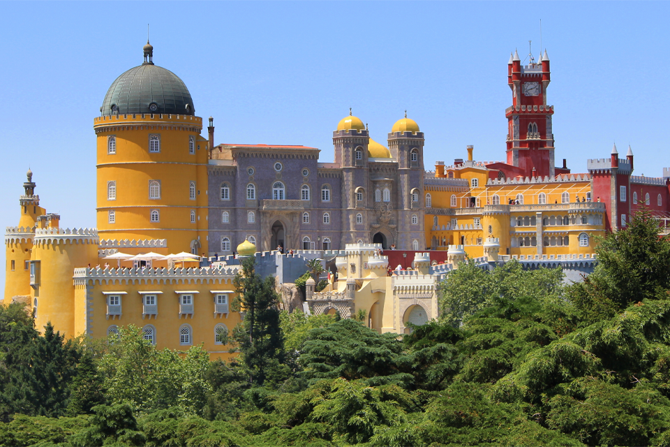 Ảnh 1: Sintra - Quần thể cung điện Bồ Đào Nha